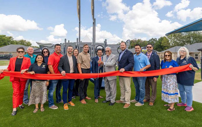 Crittenden Housing ribboncutting