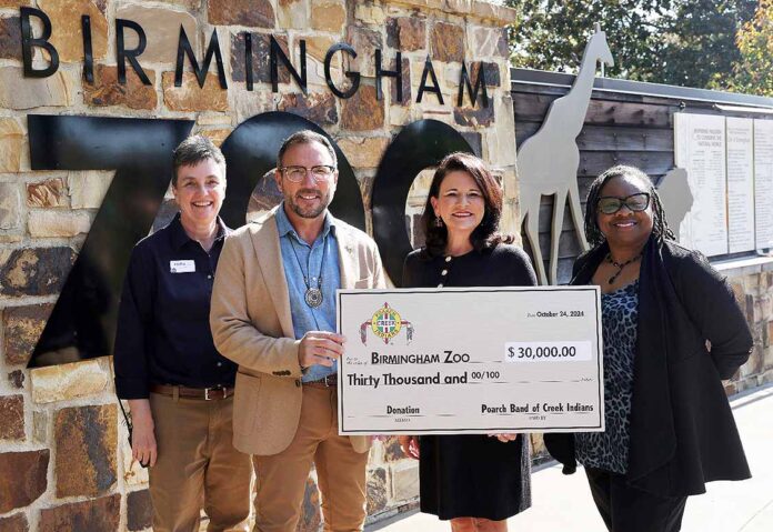 Poarch Creek Birmingham Zoo donation